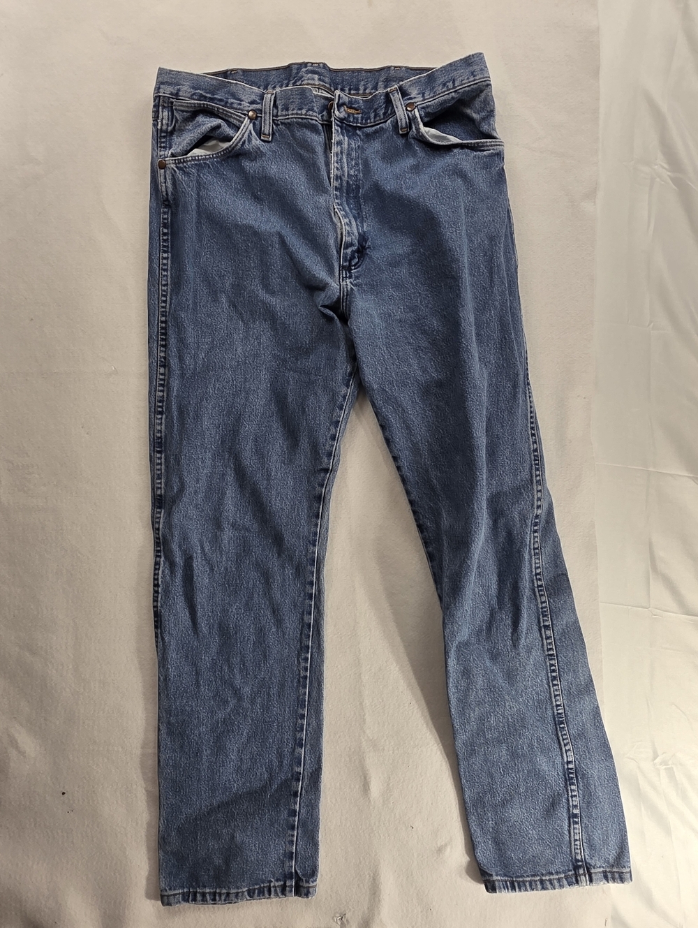 Wrangler 13MWZ Cowboy Cut Jeans Mens 36x34 Western Denim Fabric